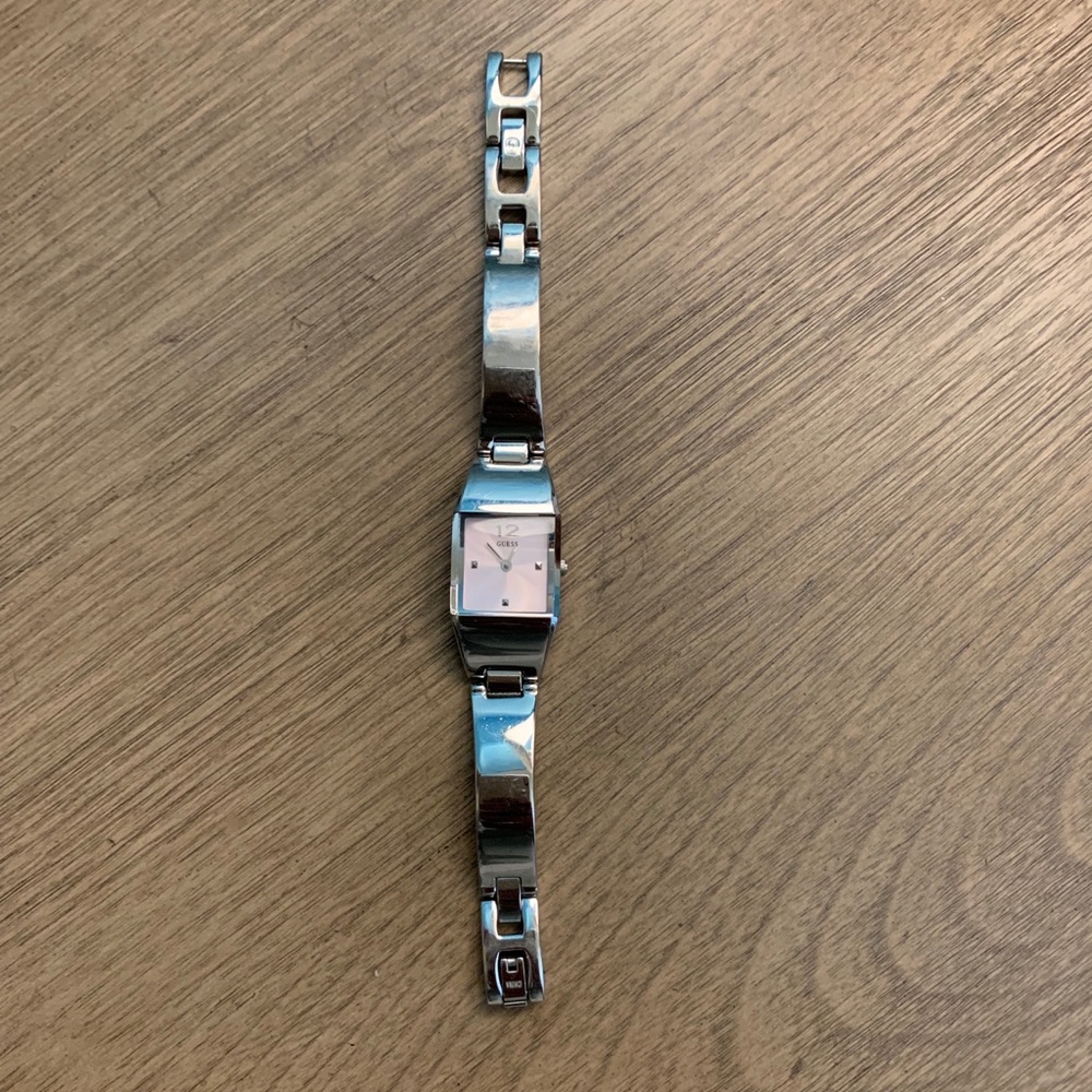 Guess Watch - Picture 3 of 7